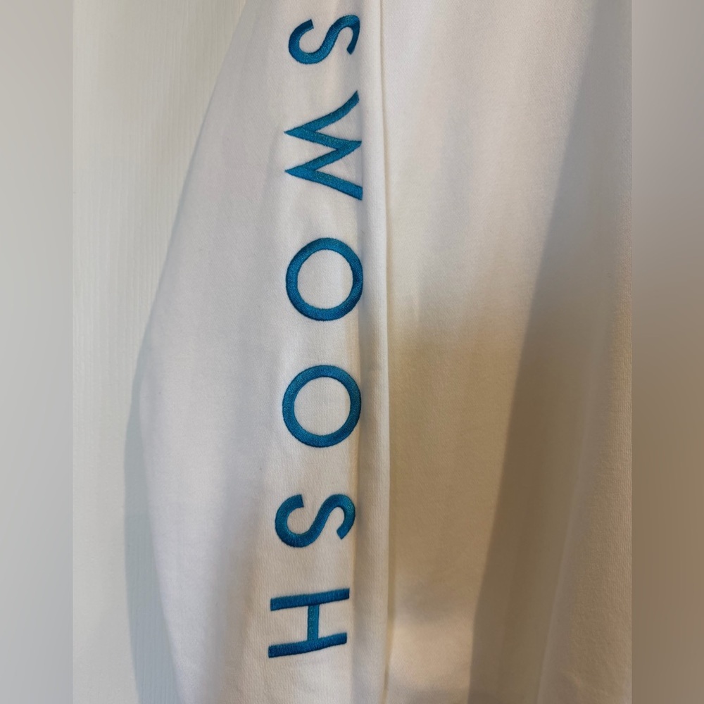 Nike White Crewneck Sweater with Blue and Yellow Accents UNISEX - Picture 2 of 6